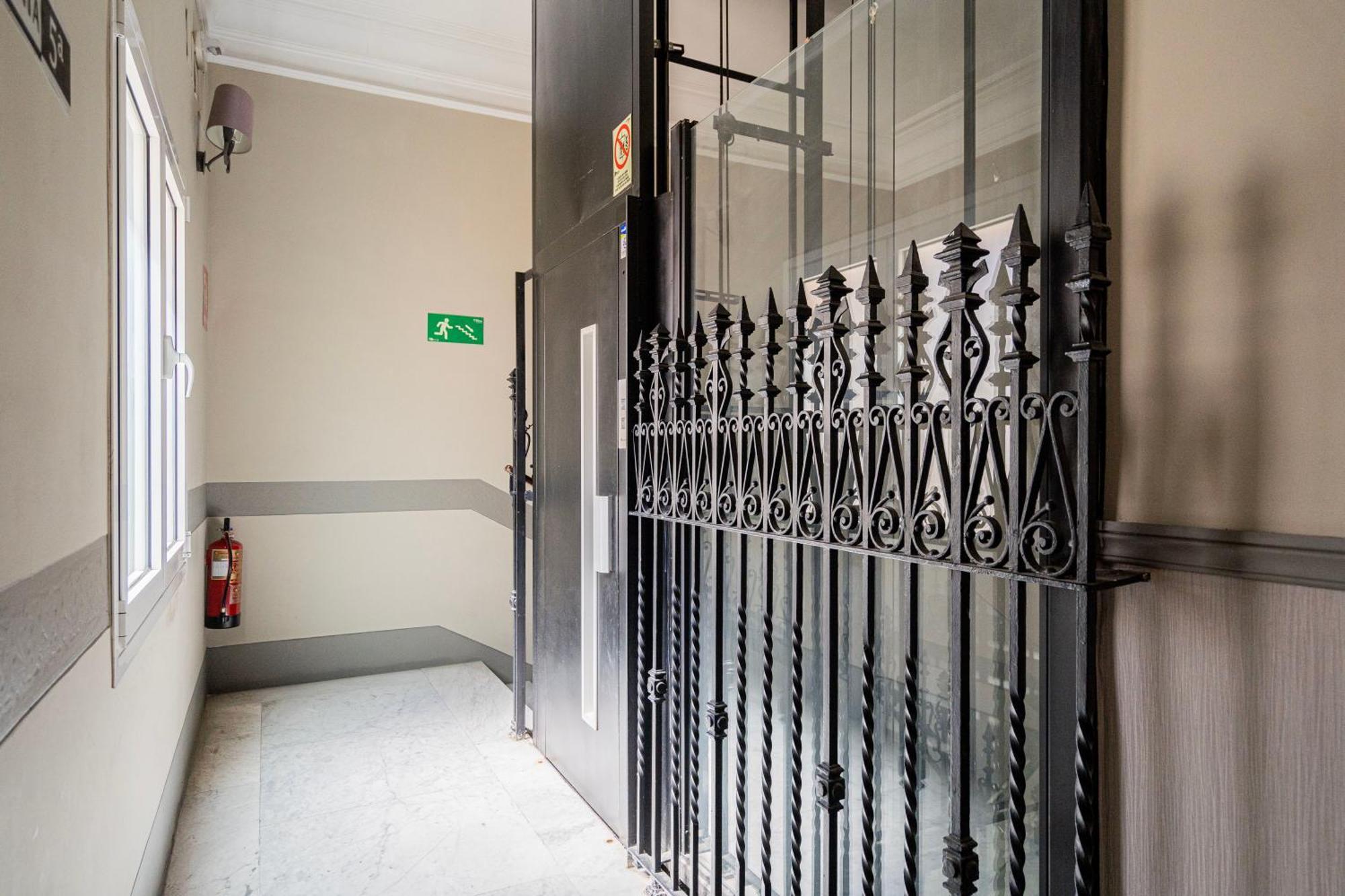 For You Rentals Precioso Apartamento Temporal Preciados Pre5B Madrid Exteriör bild